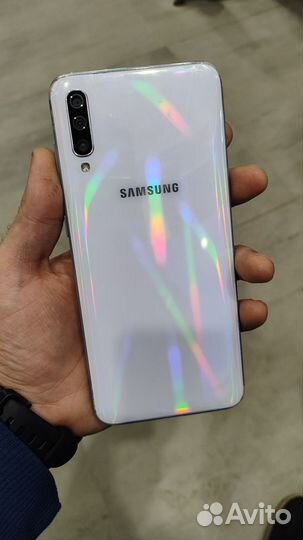 Samsung Galaxy A70, 6/128 ГБ