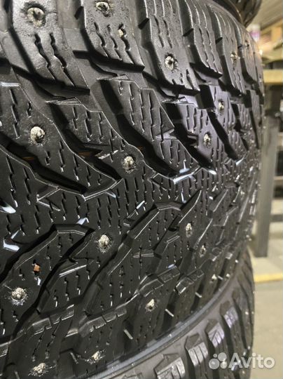 Nokian Tyres Hakkapeliitta 9 245/40 R20 и 275/35 R20
