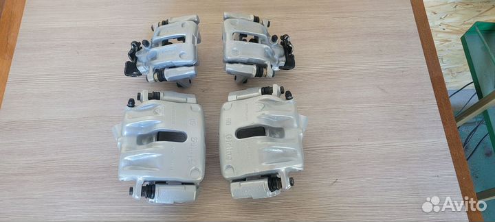 Передние суппорты Audi 80/S2 Girling 60