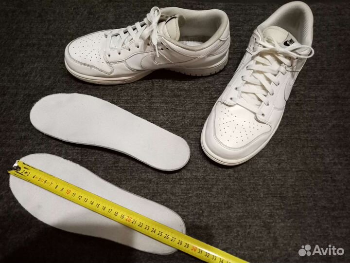 Кроссовки Nike (р. 43 )