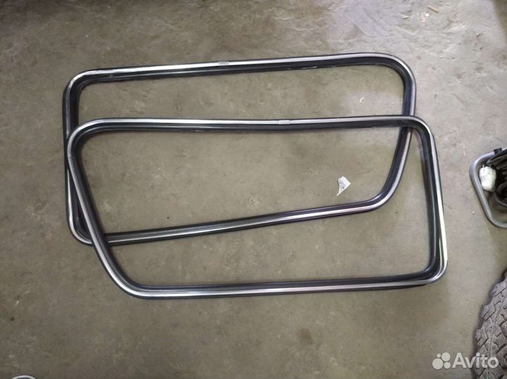 Резинки боковых стёкол