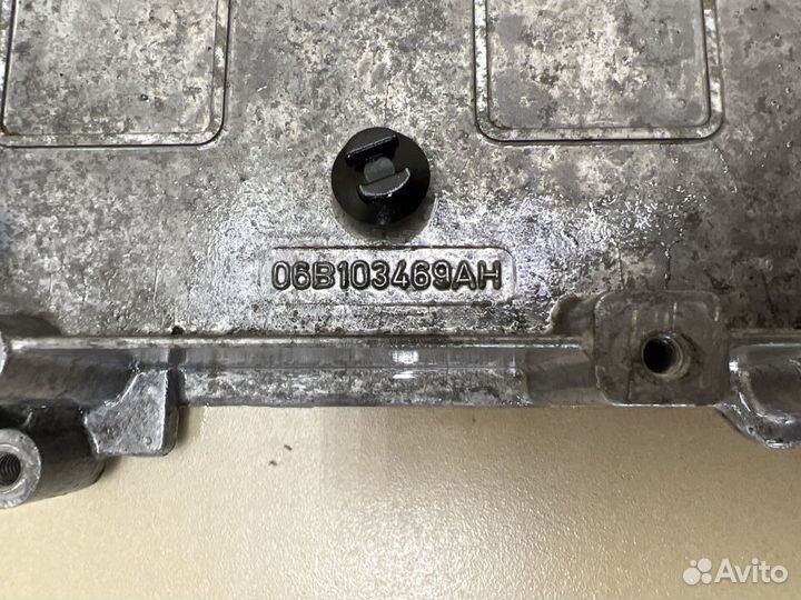 Клапанная крышка Audi A4 B6 1.8T AMB