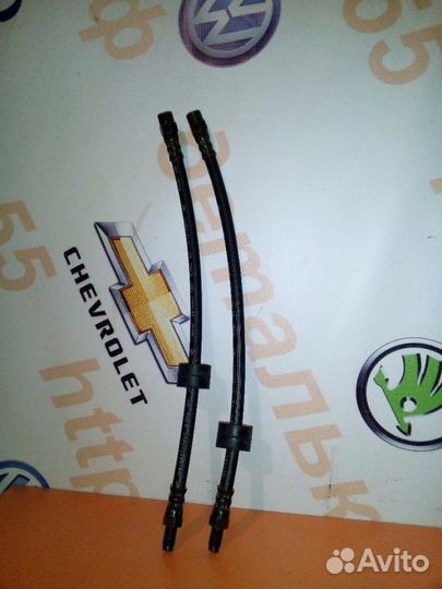 Шланг передний тормозной новый VW Passat B3 Golf 2