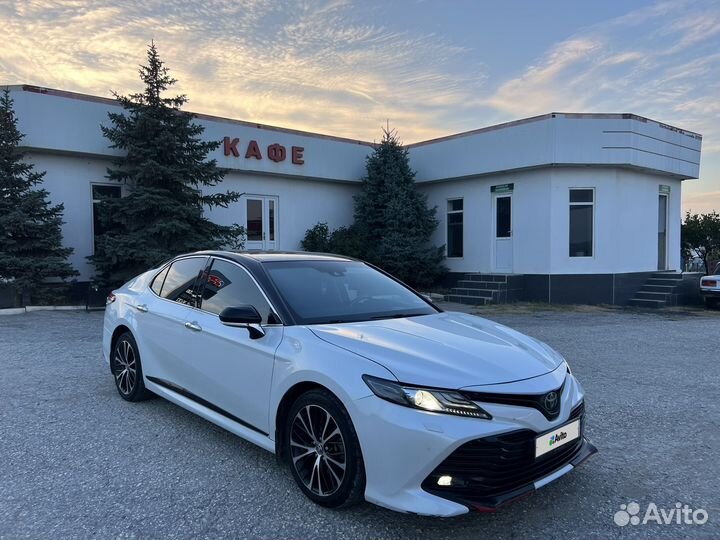 Toyota Camry 2.5 AT, 2020, 250 000 км