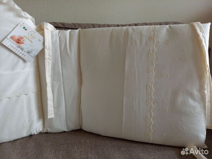 Бортики в кроватку