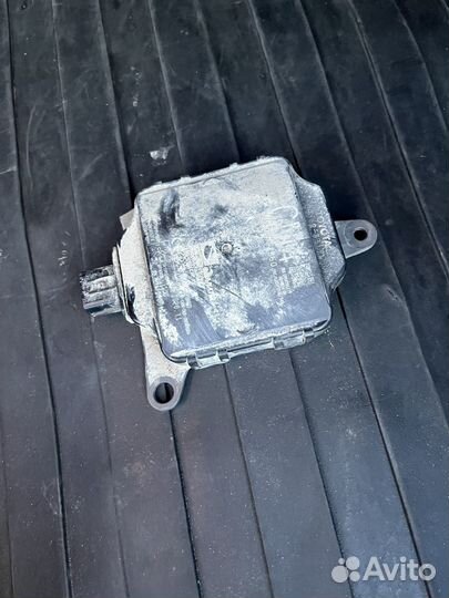 Дачик слепой зоны камри 70