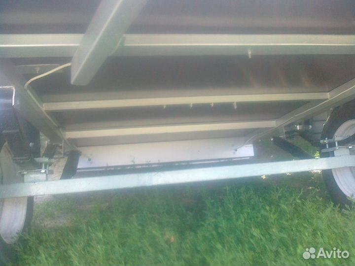 Прицеп 1,8 / 1,3 / 0,3 / 0,3 новый
