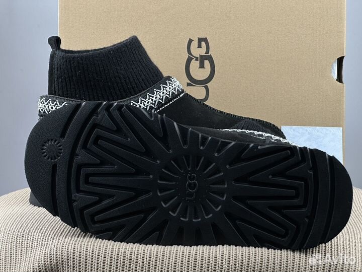 Угги UGG Tazz Knit Black