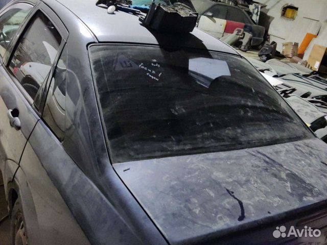 Стекло заднее Ford Focus 1 седан 1.6I 2001