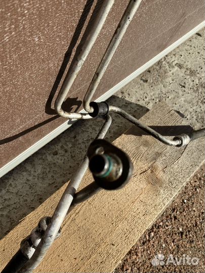 Трубка гур Форд Фокус 1.6 2012