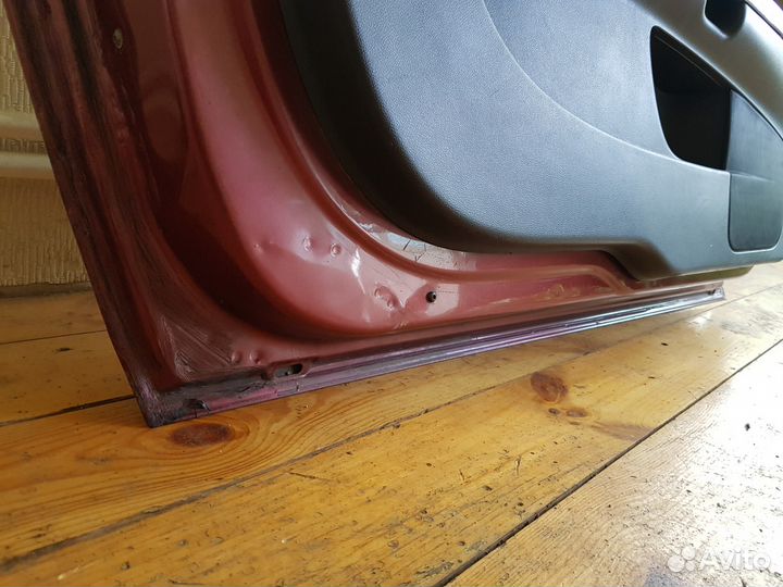 Дверь левая Volvo C30 (2007)