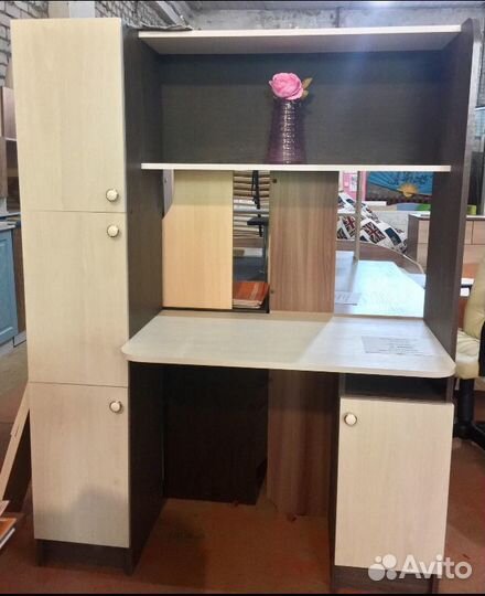 Стол Уголок школьника