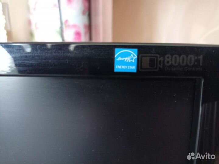 Монитор Samsung