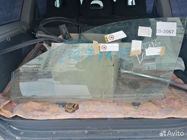 Боковое перед левое стекло тойота камри 55,50