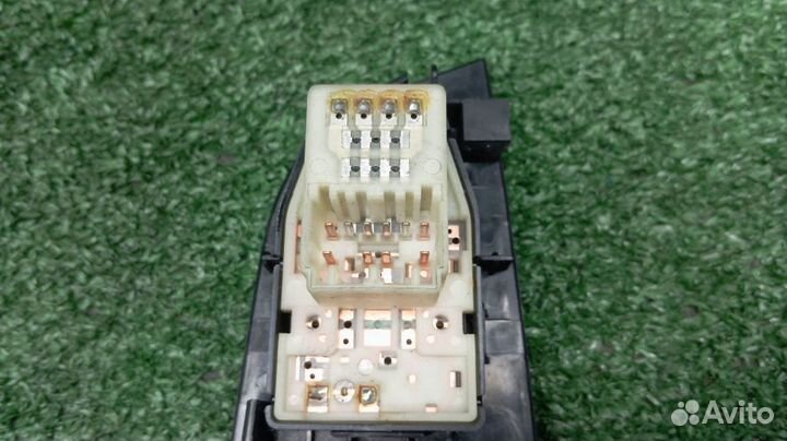 Блок управления стеклами Ssangyong Actyon Левый Передний