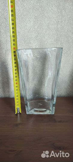 Ваза стеклянная