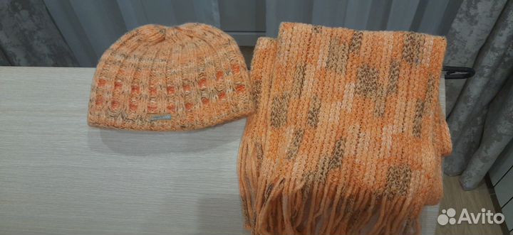 Комплект шапка и шарф