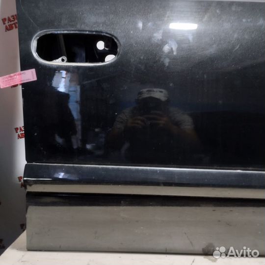 Передняя правая дверь Nissan Almera N16