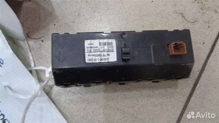 Дисплей информационный Citroen C4 B7 2011