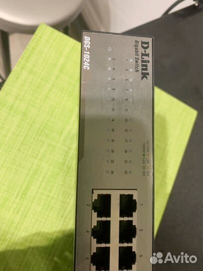 Продаю D-Link gigabit switch