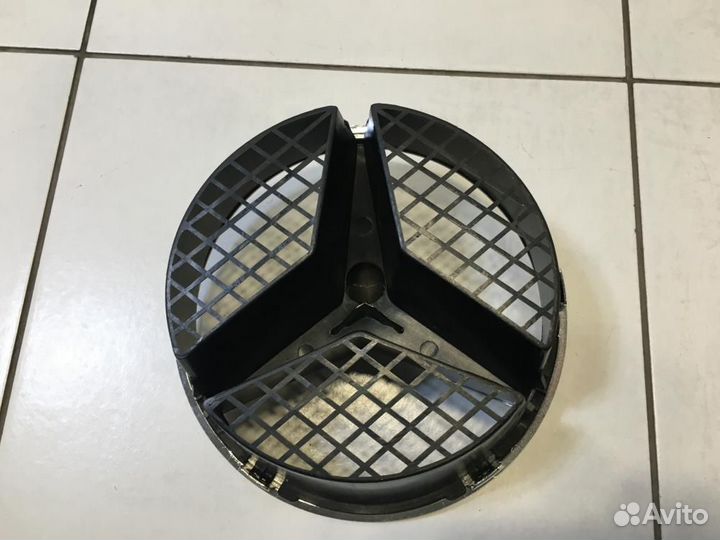 Эмблема Mercedes-Benz E-Class W212