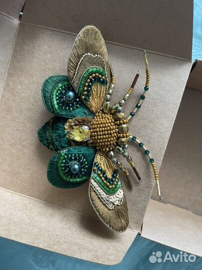 Брошь цикада