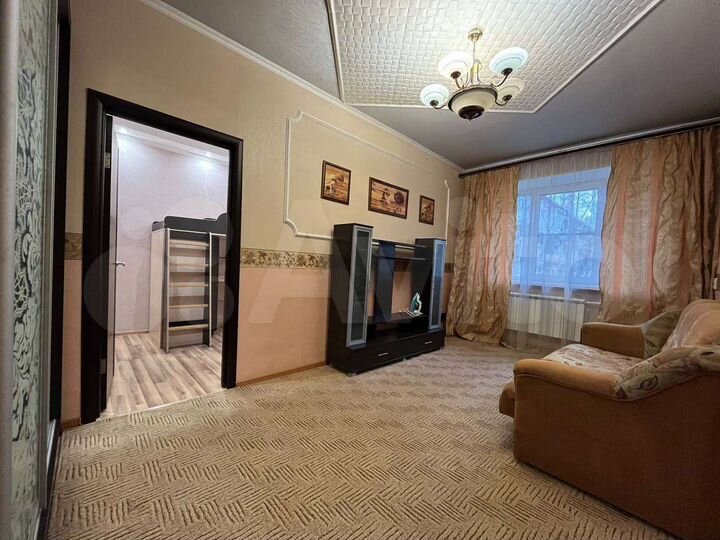 2-к. квартира, 45 м², 1/3 эт.