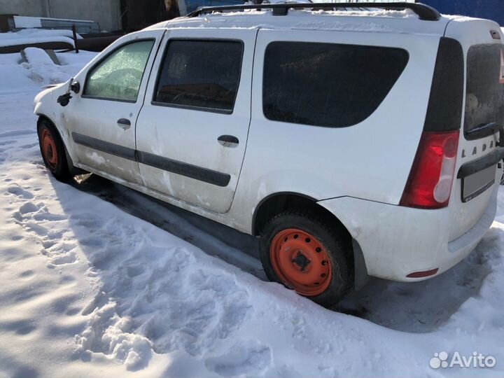 LADA Largus 1.6 МТ, 2019, битый, 107 000 км