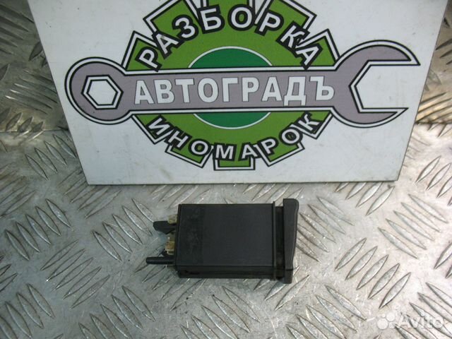 Кнопка обогрева заднего стекла Audi А6 С4