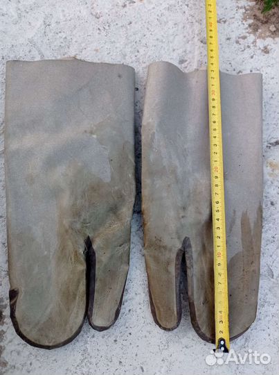 Перчатки от комплекта Л1