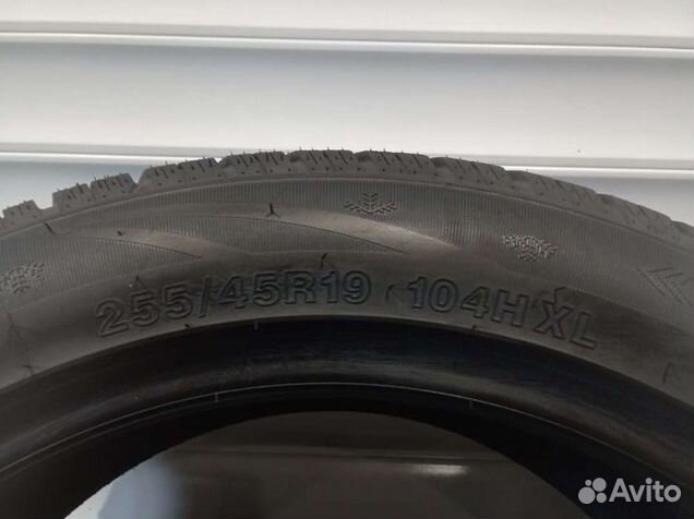 Grenlander IceHawke 1 255/45 R19