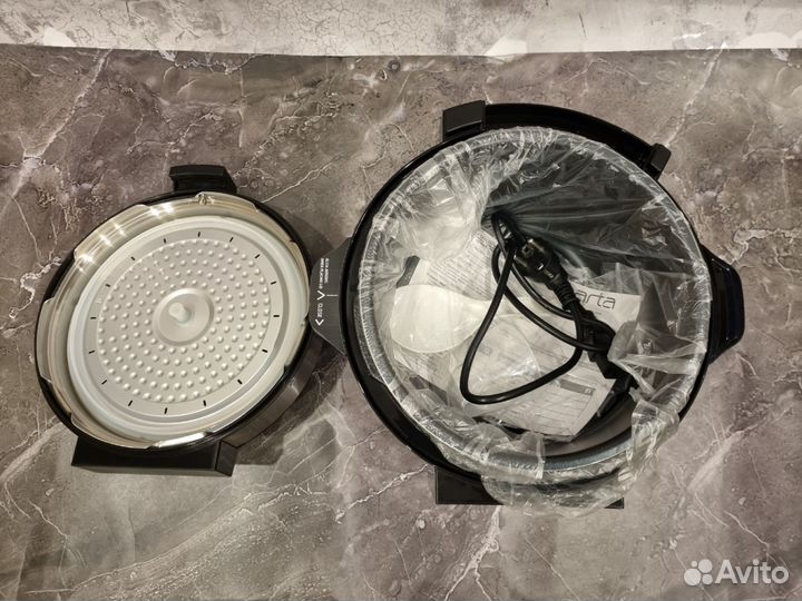 Мультиварка-скороварка.Новая