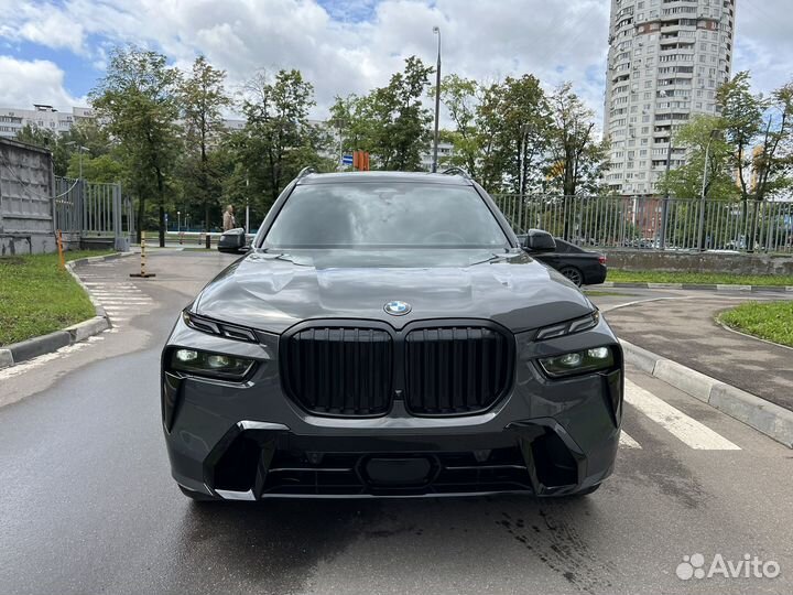 BMW X7, 2023