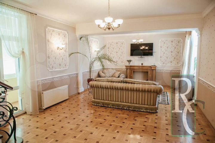 3-к. квартира, 120 м², 3/4 эт.