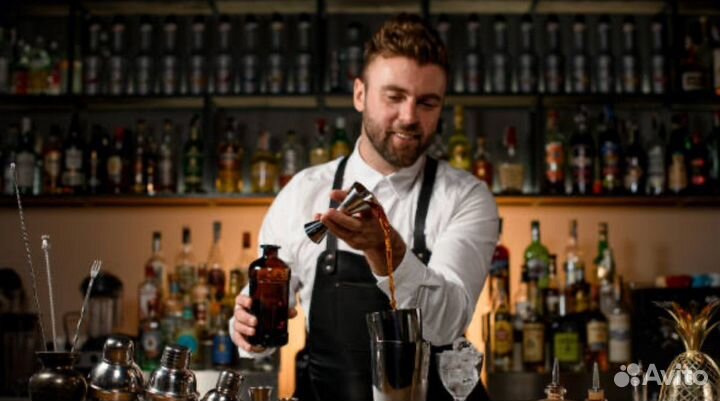 Бармен официант