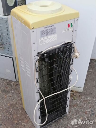 Куллер для 19л воды, с компрессором