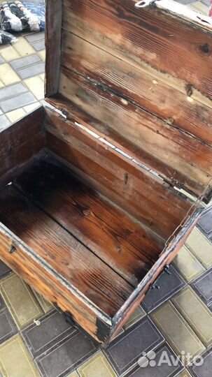 Сундук деревянный старинный