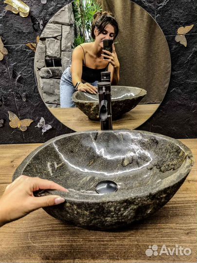 Раковина из камня с о.Бали, Индонезия