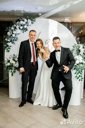 Ведущий на свадьбу, тамада