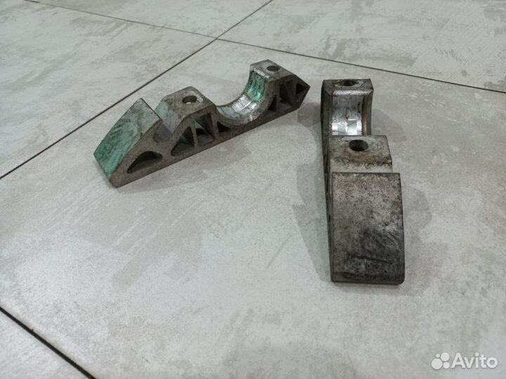 Кронштейны стабилизатора передние Porsche Cayenne