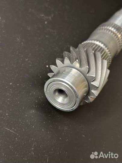 Вторичный вал МКПП VAG Volkswagen Caddy 69/14