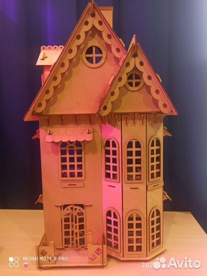 Домик кукольный