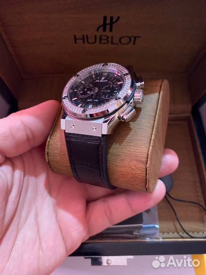 Часы мужские с бриллиантами