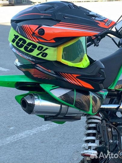 Шлем для мотоцикла кроссовый