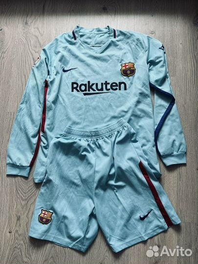 Футбольная форма размер М-L много разной