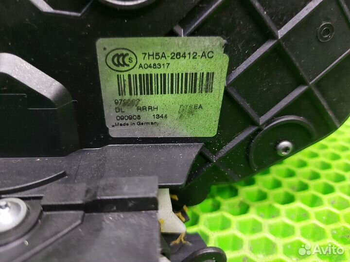 Замок двери задний правый Land Rover Range Rover