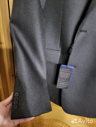 Костюм мужской деловой