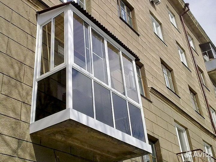 Остекление балконов и лоджий в рассрочку B0177