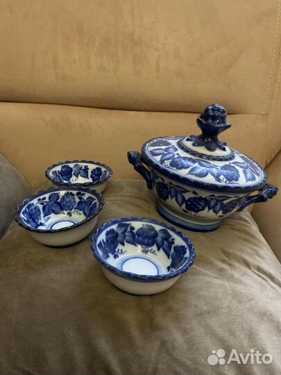 Посуда гжель