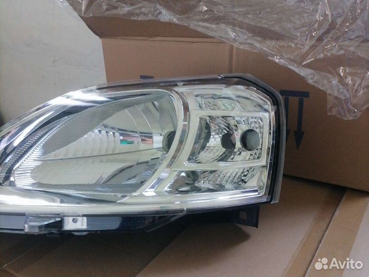 Фары Renault Logan 1 2009-2014